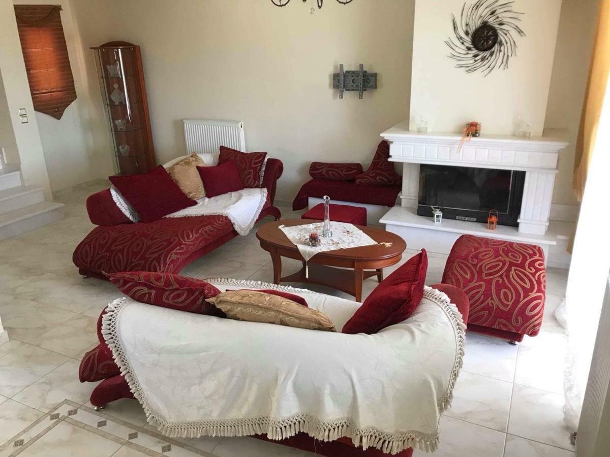 Amazing House In Kiato Near The Beach Εξωτερικό φωτογραφία